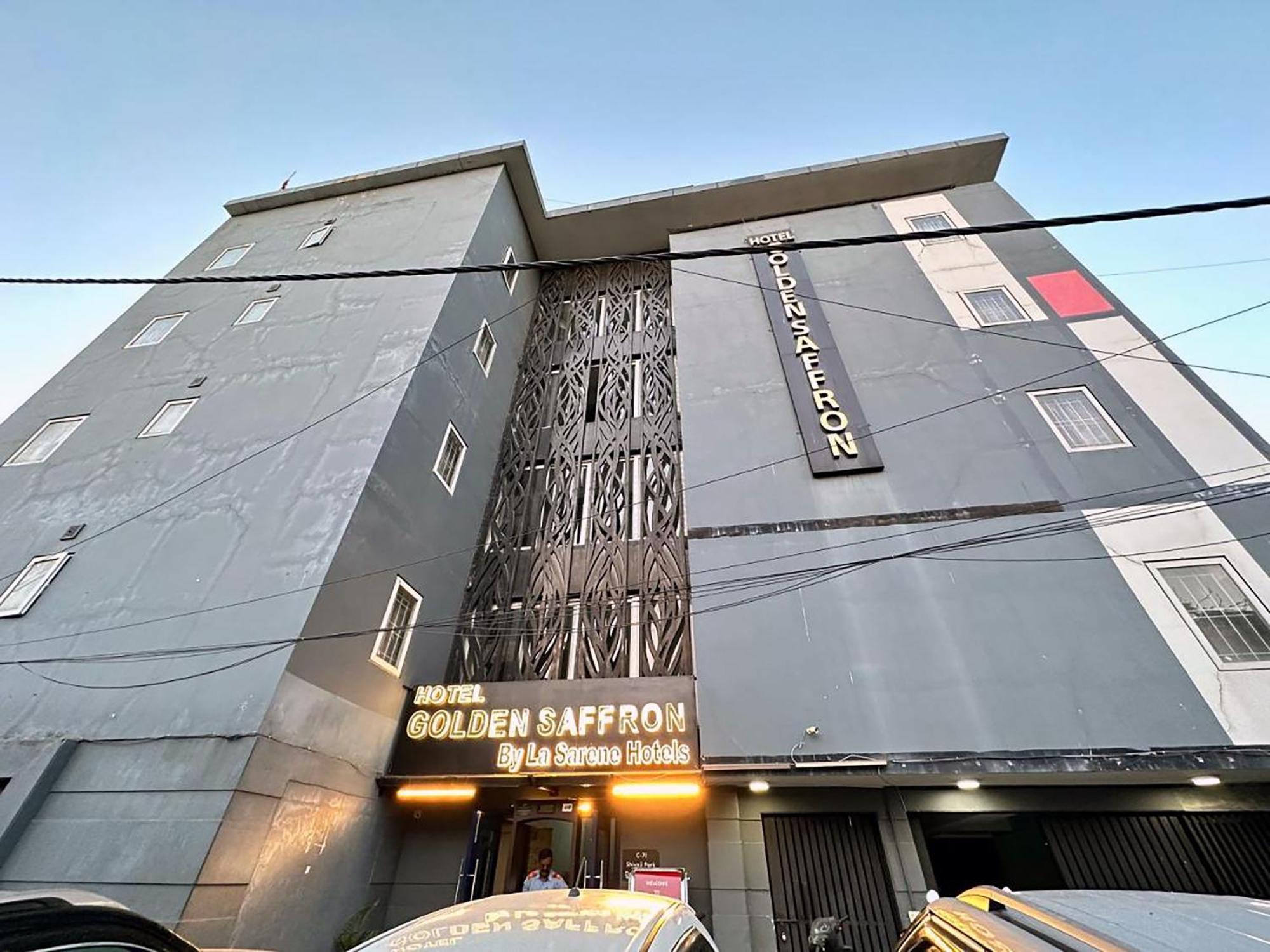 Hotel Golden Saffron By Qotel-Punjabi Bagh Nuova Delhi Esterno foto